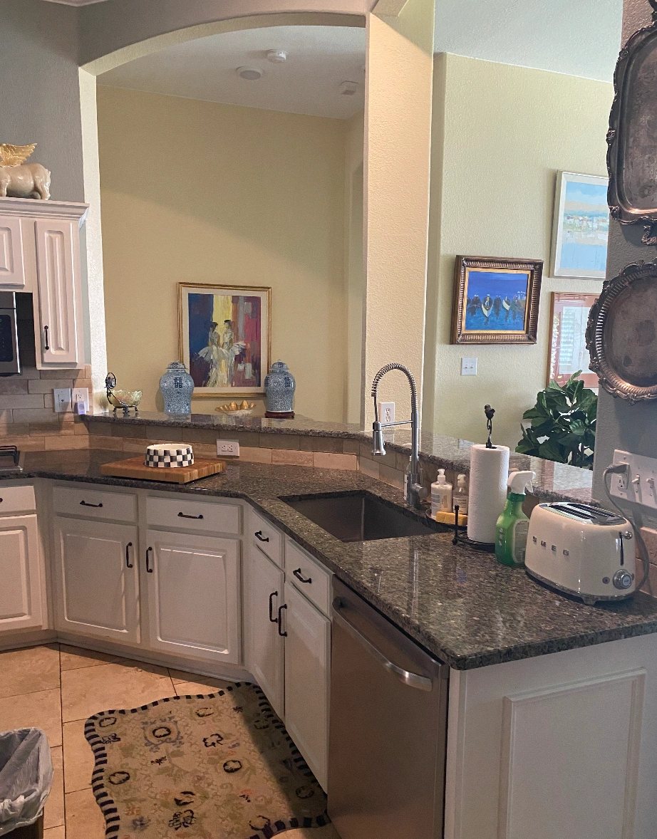 Rent A Husband project gallery photo: Kitchen counters before